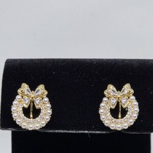 Sweet Bow and Pearl Circle Earrings - CLIP ON